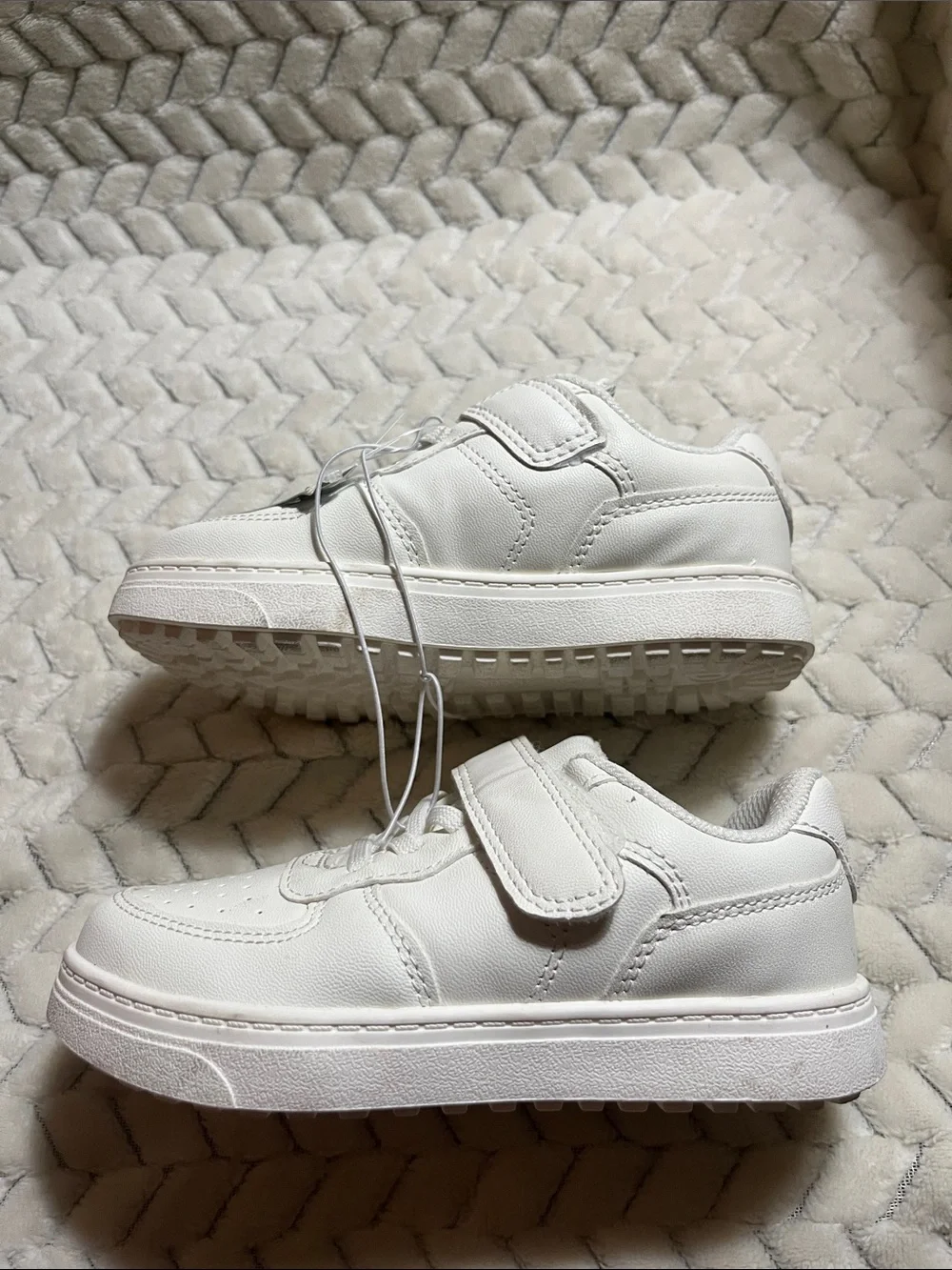 Cat & Jack White Kids Velcro Sneakers